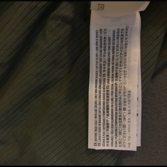 Hollister Turtle-Neck Top - Picture 8 of 8